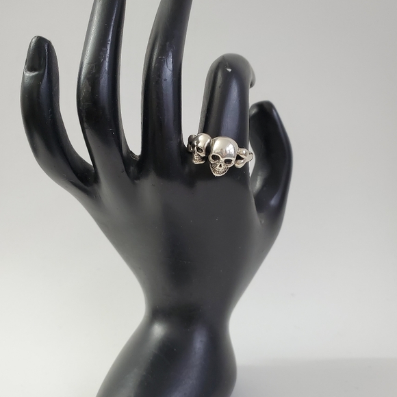 Sterling Silver 925 Skull Ring - Picture 3 of 9